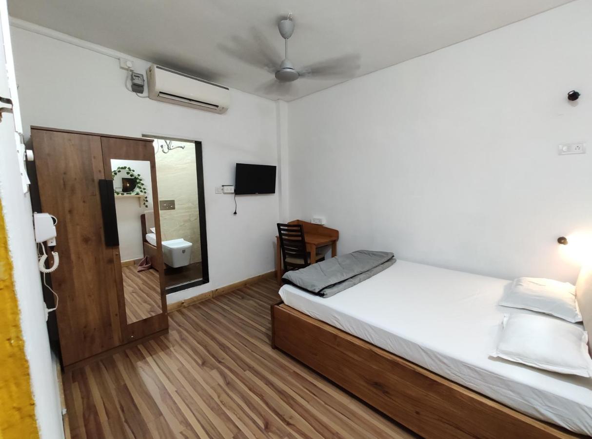 Hoshtel99 - Prime - Stay, Cowork And Cafe Pune Exterior photo